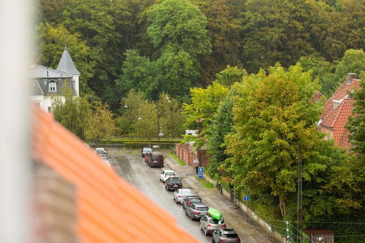 Come Stay In Penthouse With Room For 2-People Århus Buitenkant foto