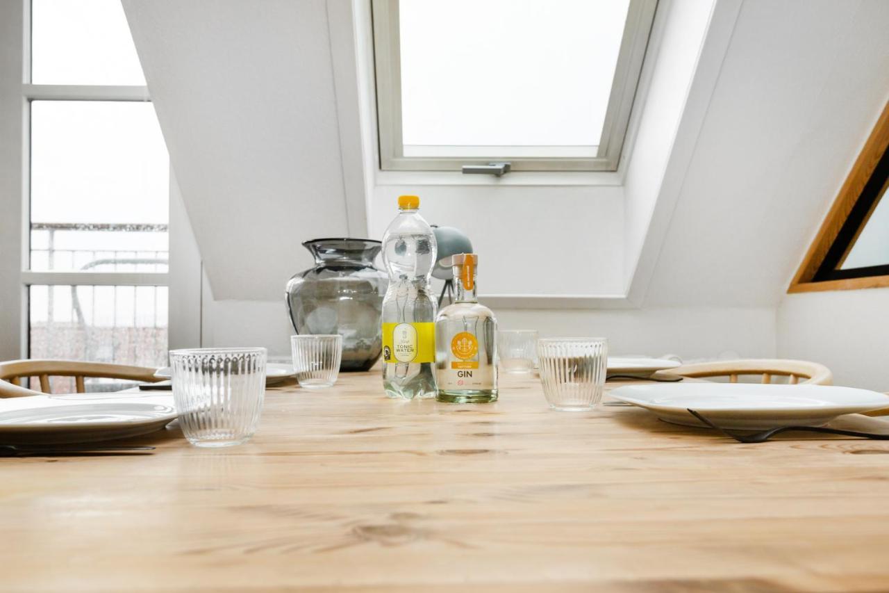 Come Stay In Penthouse With Room For 2-People Århus Buitenkant foto