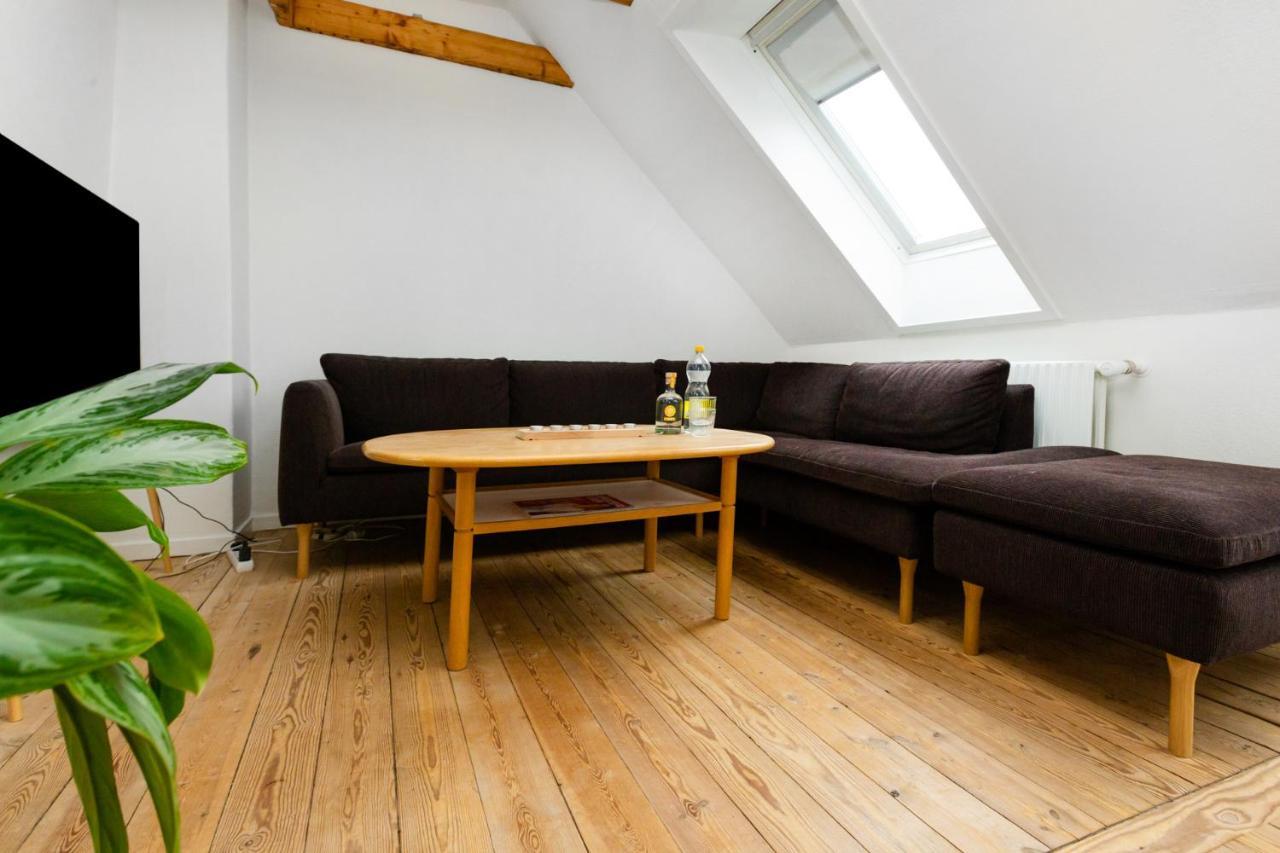 Come Stay In Penthouse With Room For 2-People Århus Buitenkant foto